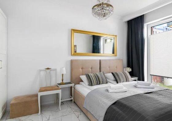 Stare Miasto Apartament z Ogrodem B - Comfy Apartments