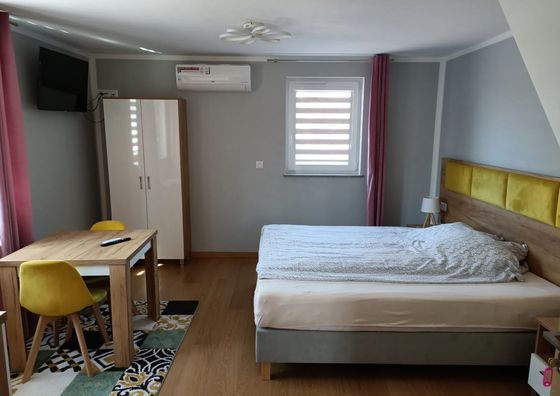 Noclegi u Moni Pokoje Hotelowe Zielona Góra