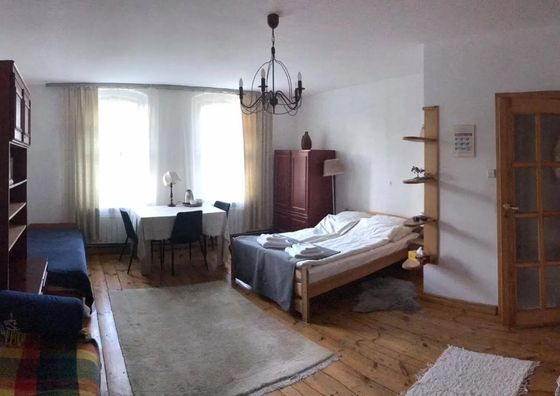 Mazurski dworek przy jeziorze Dworackie