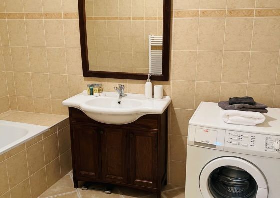Elit Medencès Apartman Hajdúszoboszlò