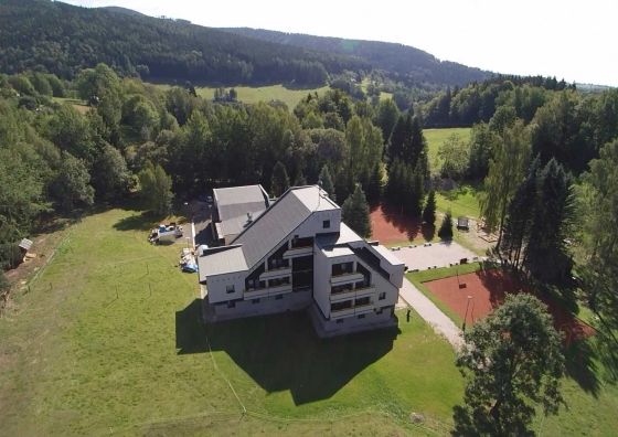 Hotel ČESKÁ FARMA Dolní Dvůr