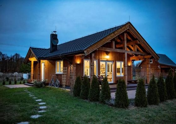 Dom Brzozowa Aleja Radawa