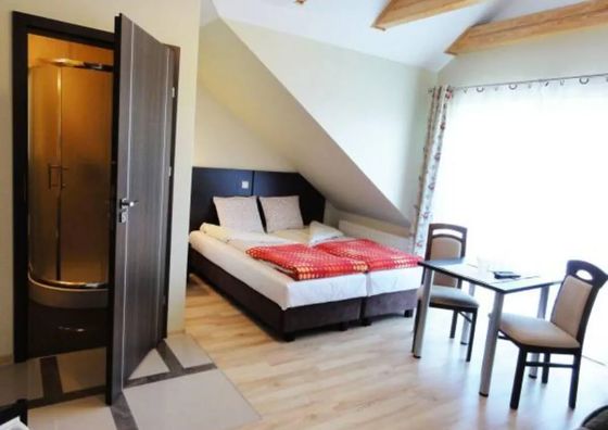 Karla- apartamenty i pokoje w Dębkach