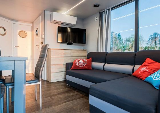 Domki na wodzie Topiko Czarter - Leśna Przystań