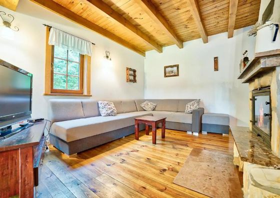 DOM POD STRZECHĄ NA KASZUBACH - Zdunowice