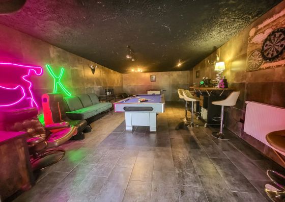 Holiday Home Vegas - Dom na wyłączność Chynowo