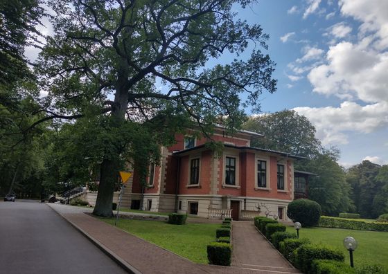 OŚRODEK SZKOLENIOWO-WYPOCZYNKOWY Opalenica