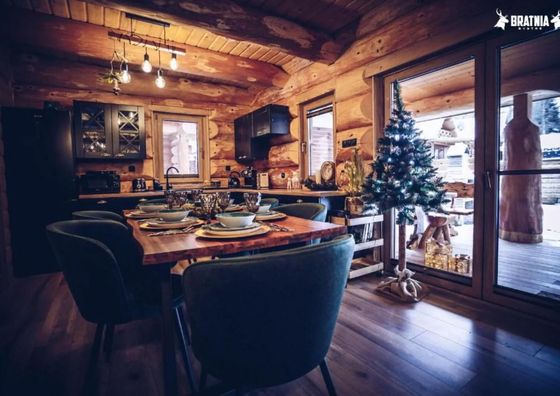 BRATNIA BYSTRE - Domy z bala z jacuzzi i sauna Baligród