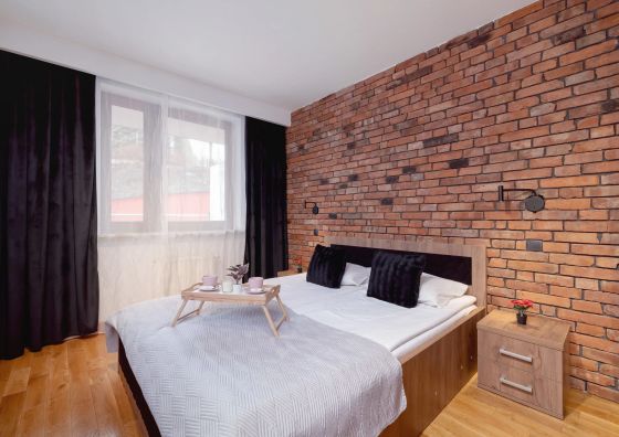 Fredry 8/3