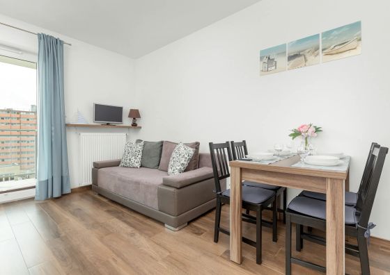 Obrońców Wybrzeża 15/611