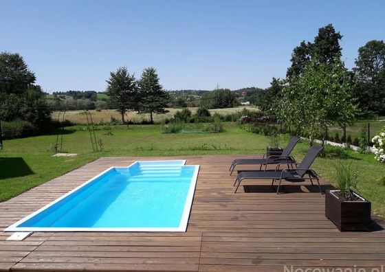 Domek Skowronek z basenem Lesko