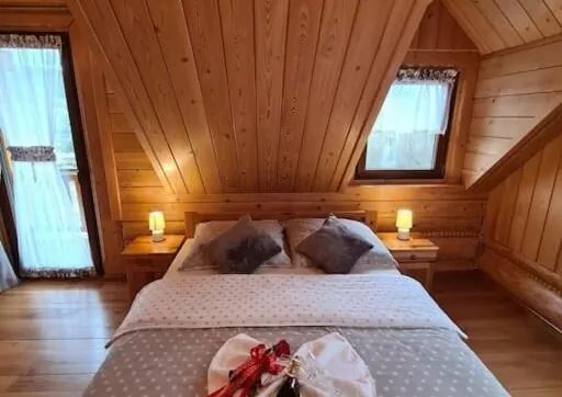 Miodowa Chata Brenna