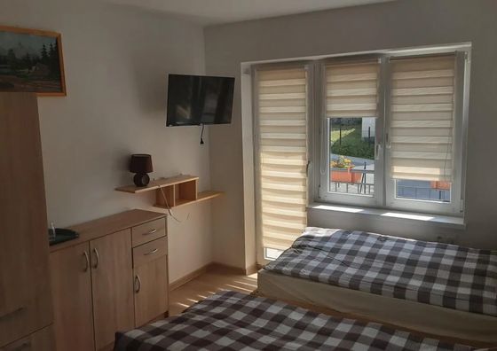 Pokoje gościnne-Złotogłów-BIS