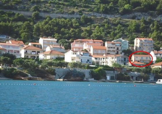 Apartments Vin Seget Donji