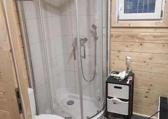 UrszuLove z jacuzzi na wyłączność, jezioro 130km od Warszawy