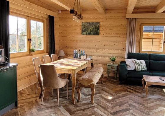 Dom z bala Jodełka - Górskie Przysiółki w Koniakowie 