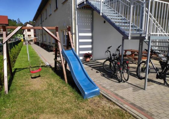 Arka - pokoje z osobnymi wejściami na parterze Międzywodzie