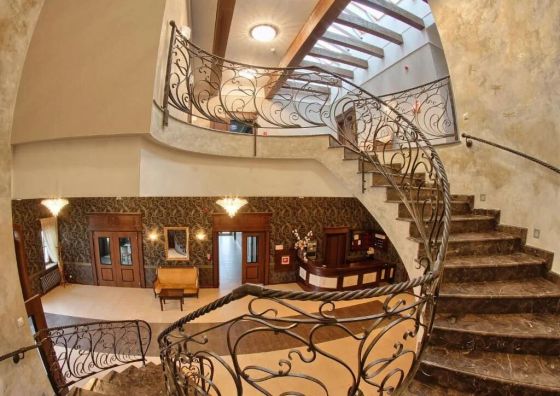 Hotel Dworek Komorno 