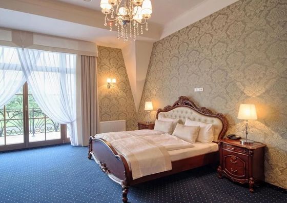 Hotel Dworek Komorno 