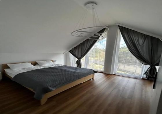 Dom na łące Jantar