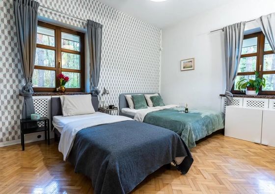 Willa Las&Luksus Jacuzzi, Sauna i Relaks pod Warszawą