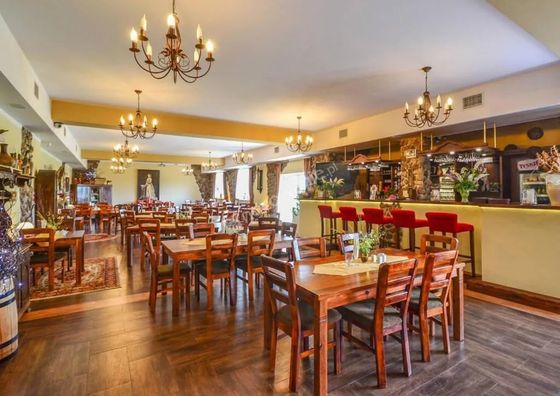 Apartament rodzinny 4-osobowy z balkonem z panoramicznym widokiem komfortowa Mazurska Chata Mikołajki