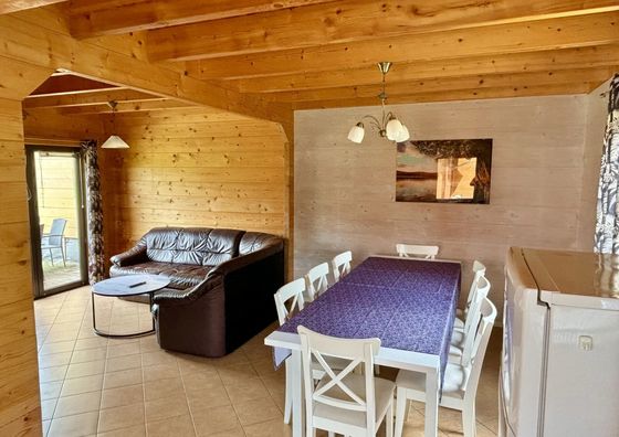 Domki przy lesie nad Jeziorem Tałtowisko Skorupki 