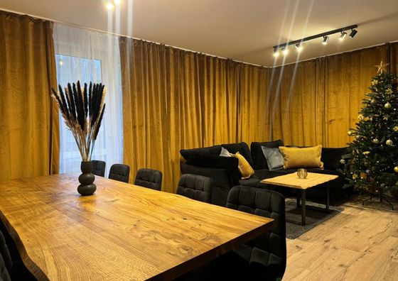 Willa Kątowa Porąbka