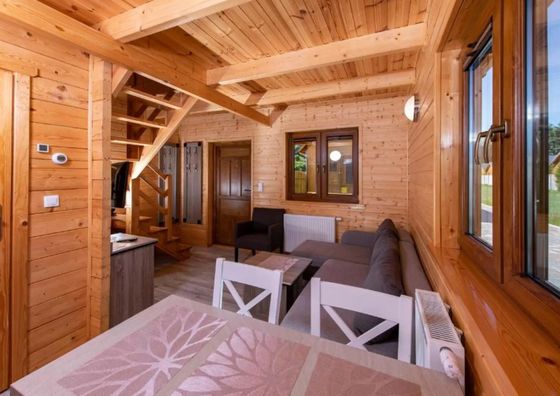 Domki, Pokoje Gościnne i Restauracja Włóczęga Gąski