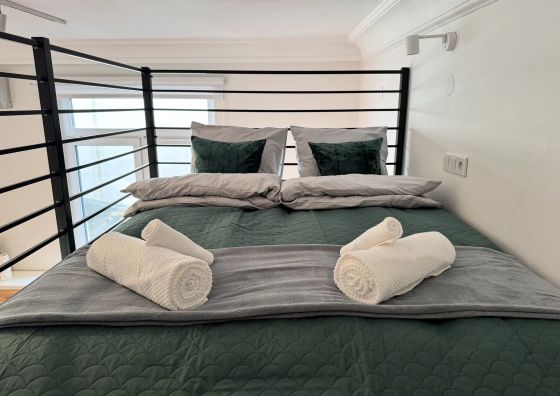 Comfy Apartment 3 minutes from the Main Train Station Kraków