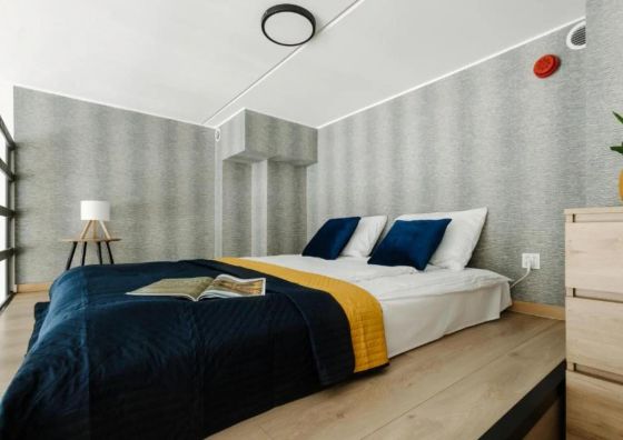 Sleep and Fly with parking, lotnisko, self check in 24-7 - Wrocław - Fair Rentals