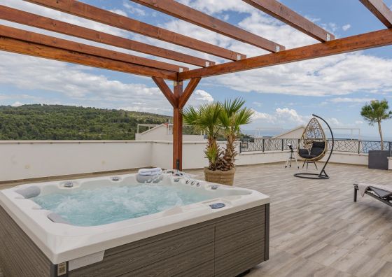 Apartment Azure Pine Okrug Gornji