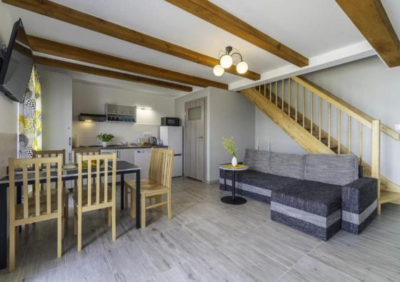 FRAJDA Domki - Apartamenty 6-osobowe - salon i dwie sypialnie oraz Studia 4-osobowe Rewal