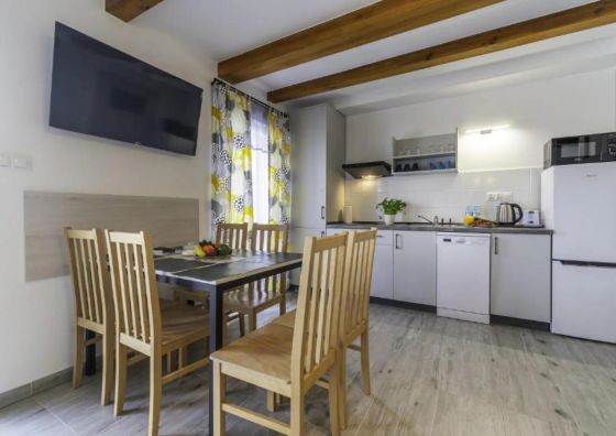 FRAJDA Domki - Apartamenty 6-osobowe - salon i dwie sypialnie oraz Studia 4-osobowe Rewal