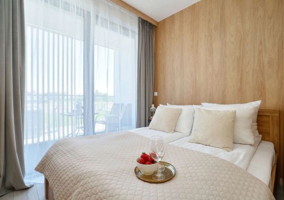 Art Lake | Stylowy Apartament z Parkingiem | Basen