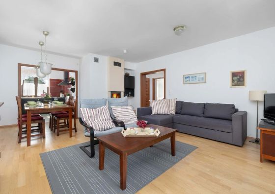 Amber House z Ogrodem | Trzy Sypialnie, Taras