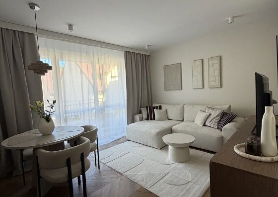 Rewalacja Apartament Rezydencja Marino