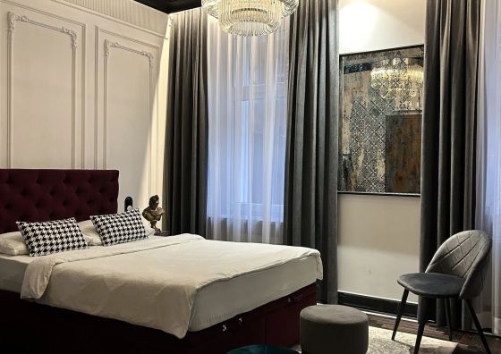 Belle Époque Appartement I The Artdrake Collection