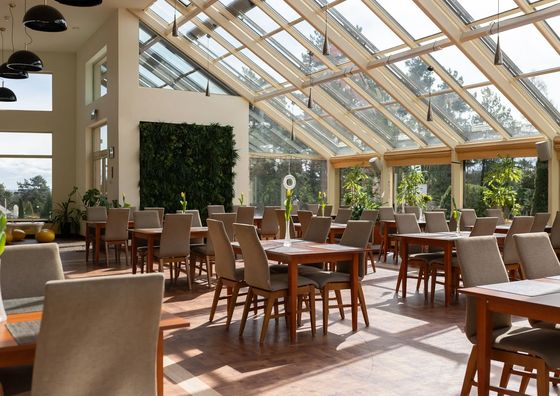 Hotel Ostaniec Podlesice