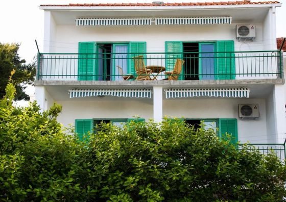 Apartments Mladenka Okrug Gornji