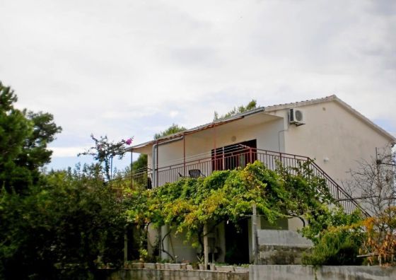 Apartment Tomislav Okrug Gornji