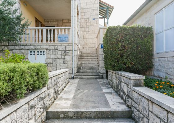 Apartments By The Sea Postira, Brač - 739 Postira