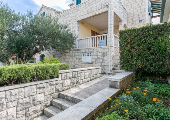 Apartments By The Sea Postira, Brač - 739 Postira