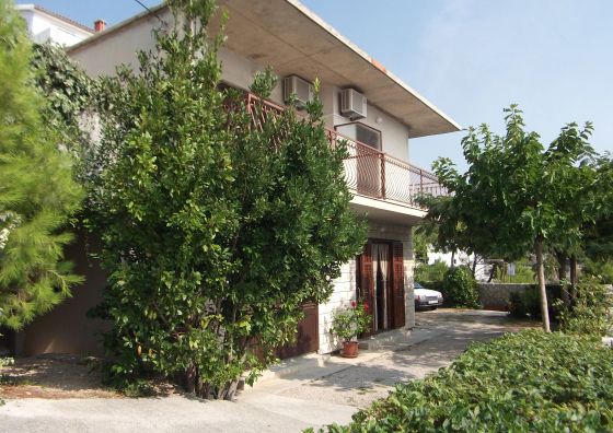 Apartments By The Sea Nemira, Omiš - 4834 Nemira