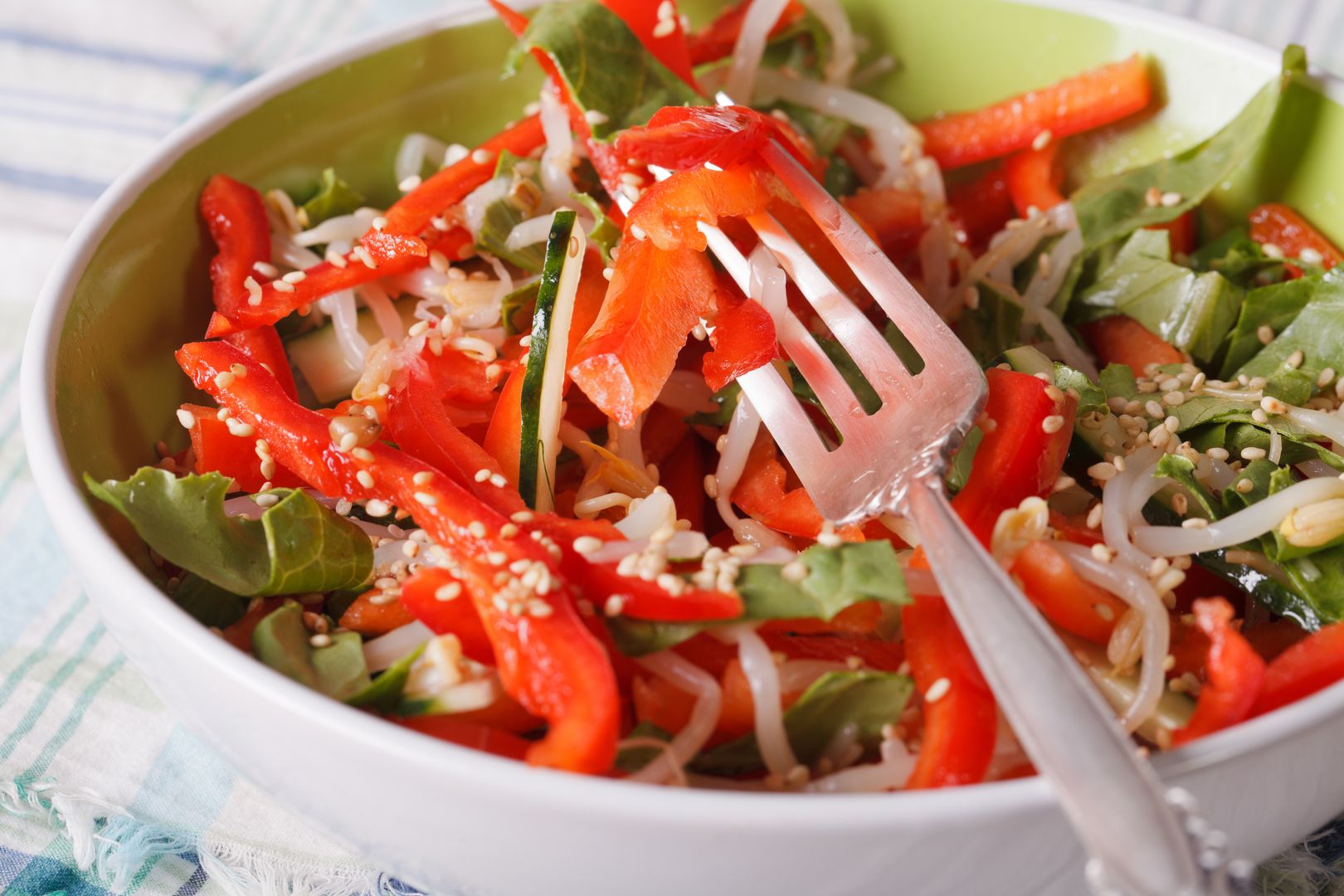 Revolutionize your BBQ with this simple Grilled Bell Pepper Salad