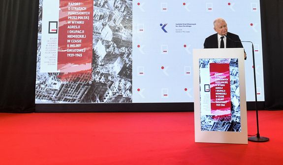 Reparacje. Eksperci wytykają Kaczyńskiemu luki w wiedzy i spodziewają się oficjalnej noty do niemieckiego rządu