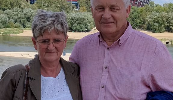 "Żaden ze mnie bohater". Z żoną wychowali 111 dzieci
