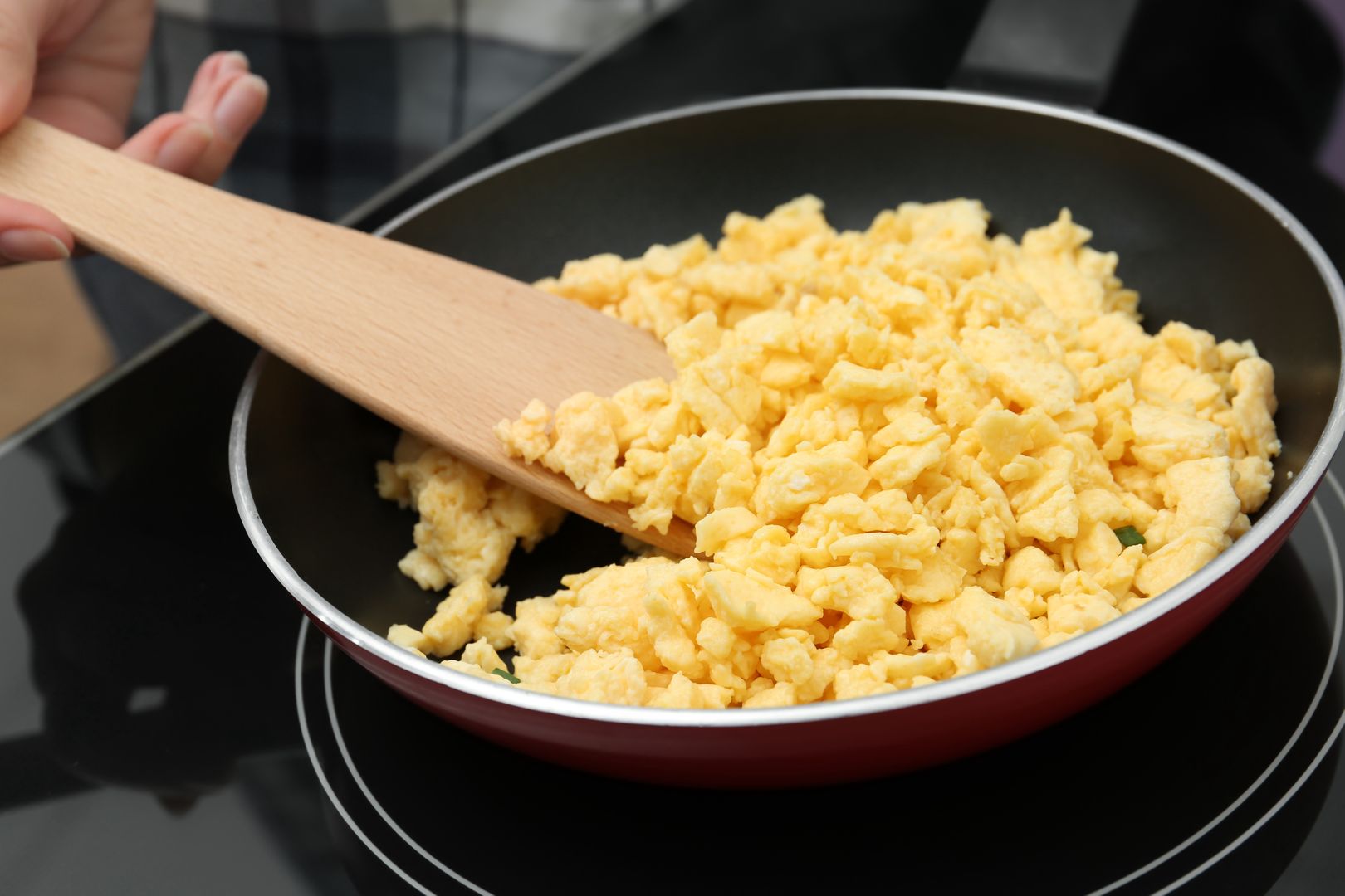 Gordon Ramsay reveals secret to perfect scrambled eggs