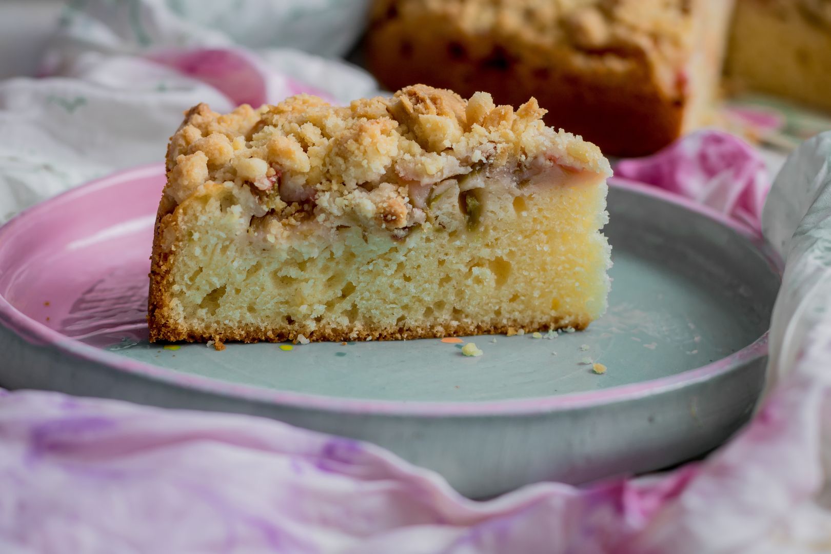 A beginner's guide to the effortless no-knead yeast cake