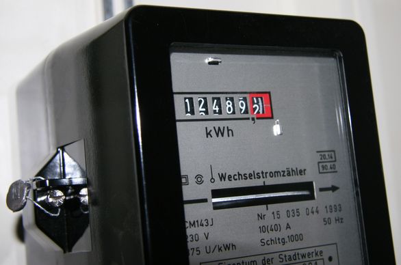 Jak sprawdzić zużycie prądu w naszym gospodarstwie domowym?